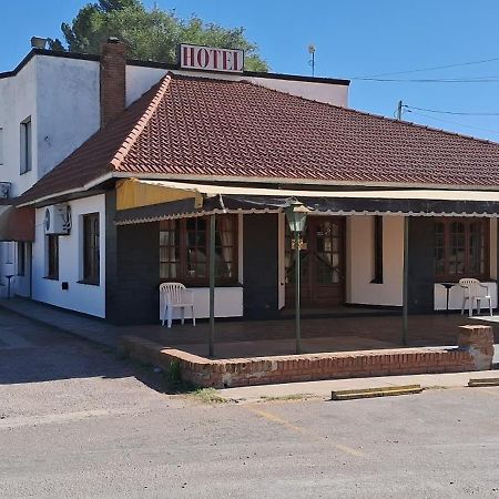 Macachín Hotel Y Restaurant Don Quijote מראה חיצוני תמונה