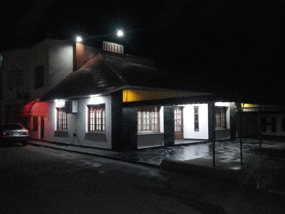 Macachín Hotel Y Restaurant Don Quijote מראה חיצוני תמונה